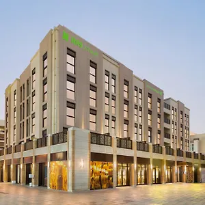 Отель Ibis Styles Gold District, Дубай